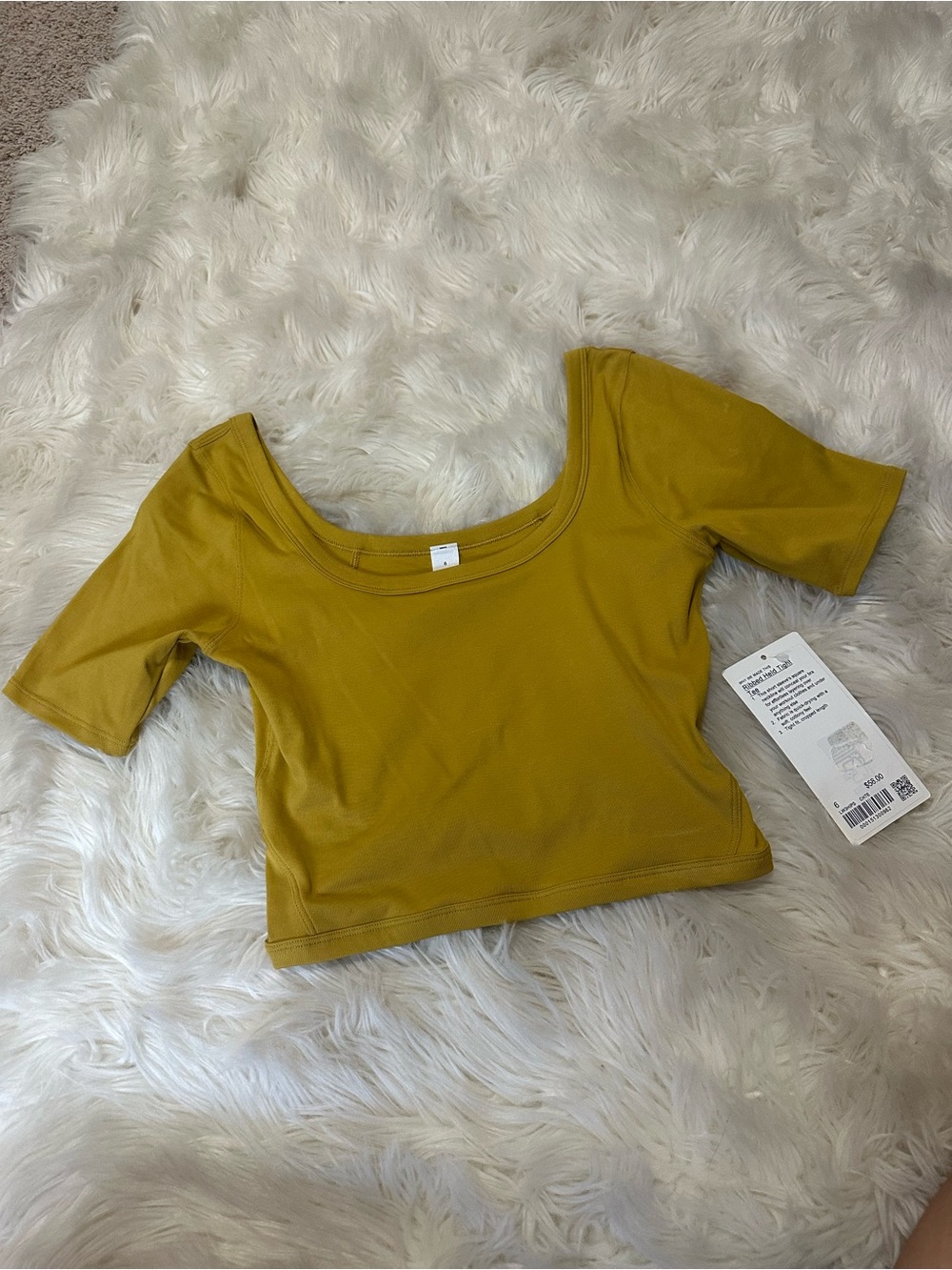 NWT Lululemon ribbed held tight tee
